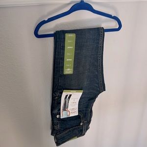 New Signature Levi Strauss jeans, straight fit